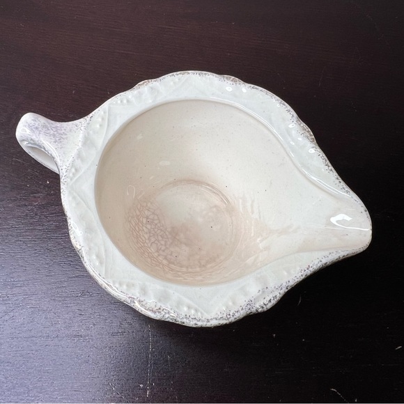 Vintage 1930’2/1940’s Ceramic Creamer w 22K gold trim, Basket of Flowers, Blue - Picture 2 of 8